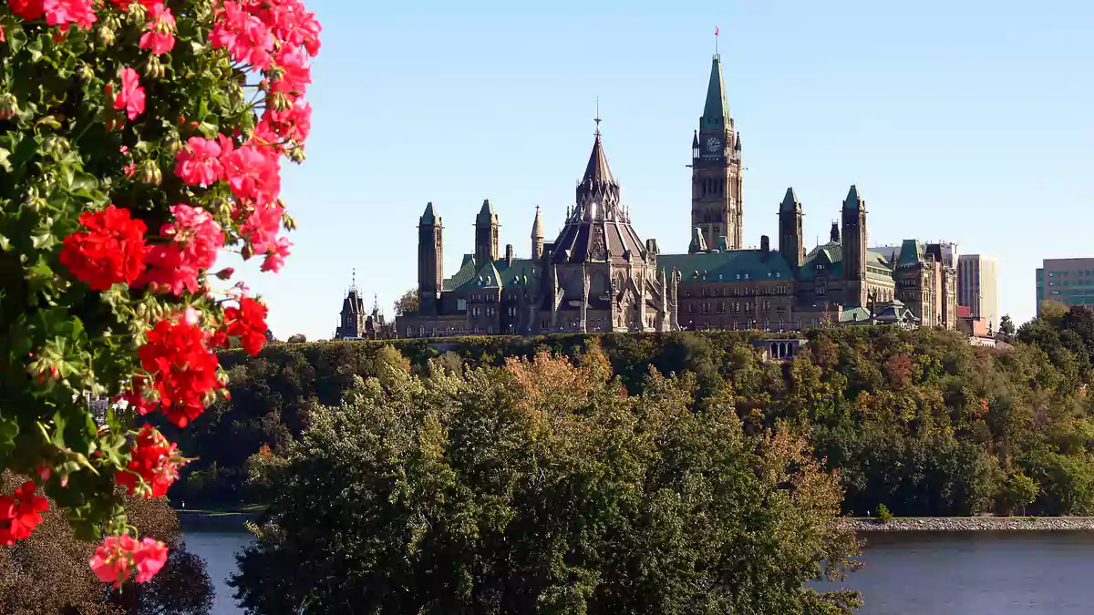 New Record Set for Job Vacancies in Canada