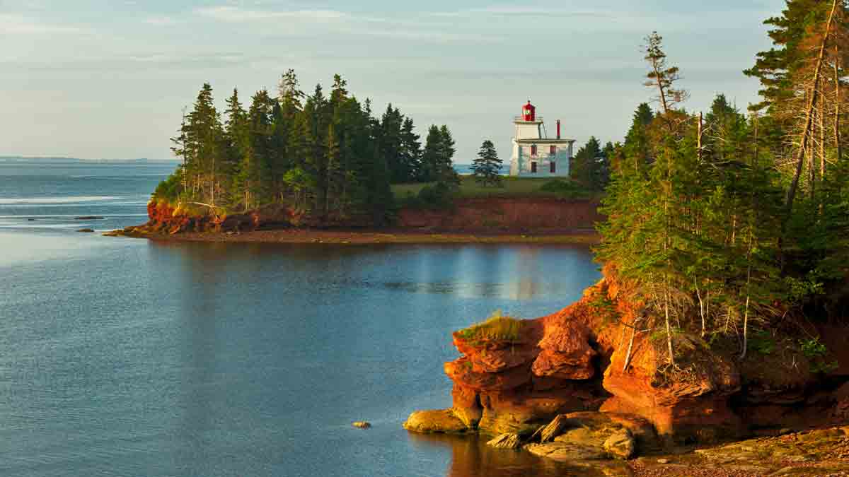 Saskatchewan offers an opportunity to immigrate to Canada without a job offer