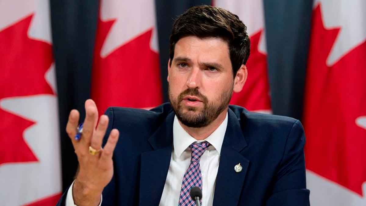 Canadian government plans to shorten the processing delays