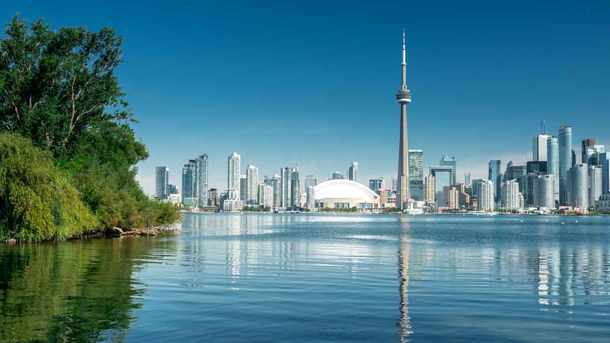 Canada to break its record-target of 431,645 permanent residents