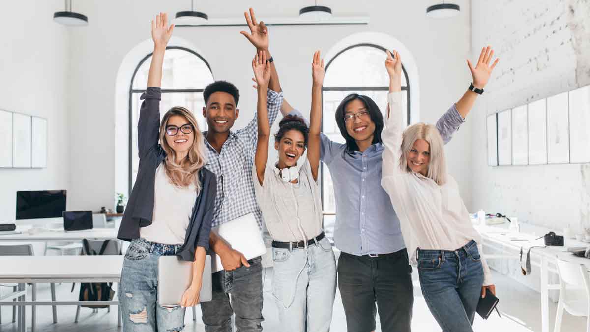 Job vacancies are at an all-time high in Canada: 1 million job openings!