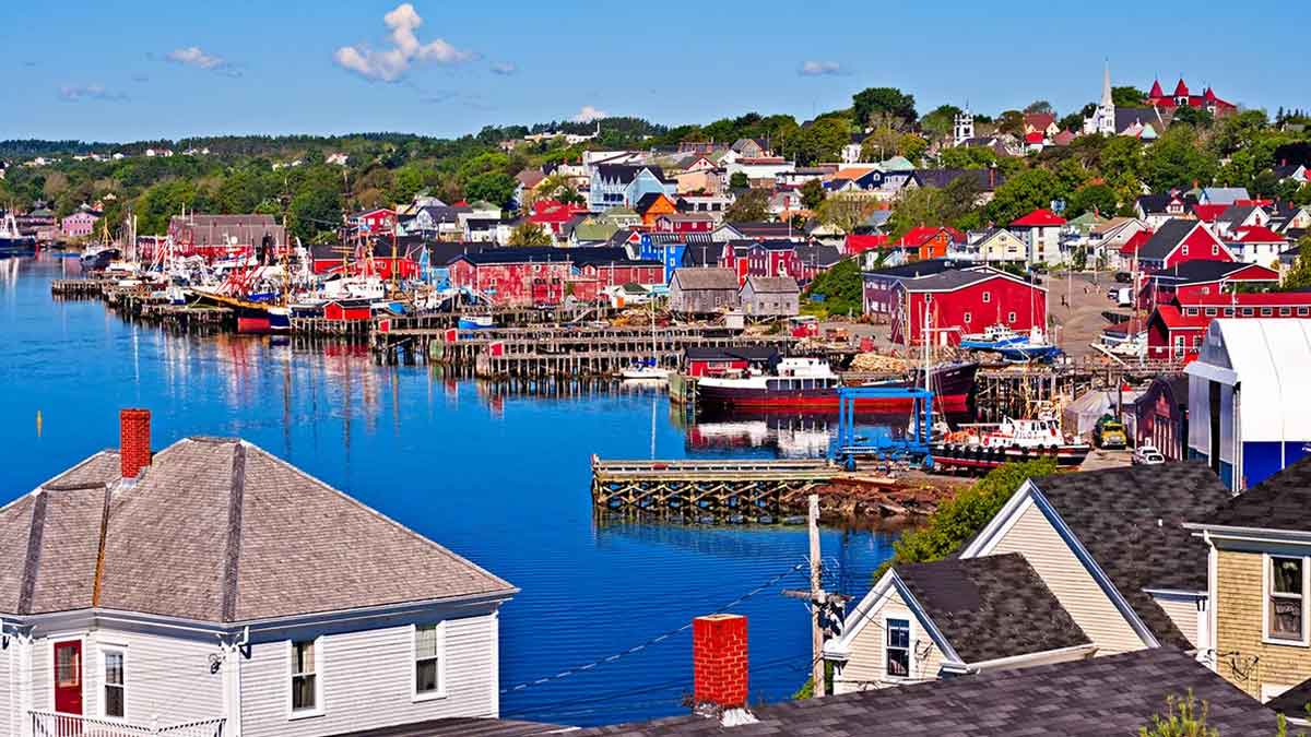 Nova Scotia Increases 2022 immigrant intake to 75%